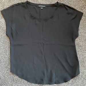 Banana Republic Short Sleeve Blouse with Neck & Sleeve Detail
